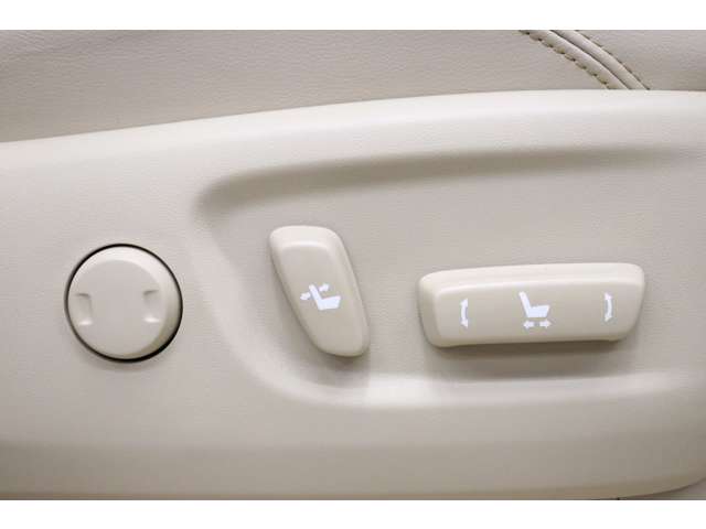 トヨタ ランドクルーザープラド ２．７ ＴＸ Ｌパッケージ マットブラック エディション ４ＷＤ R5年 (東海) 99