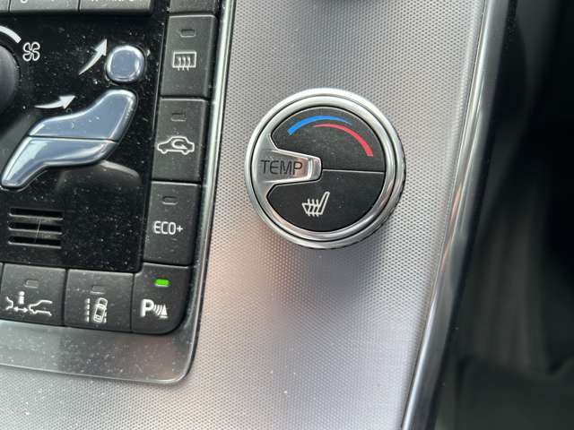 ボルボ Ｖ６０ Ｄ４ ダイナミック エディション ディーゼルターボ H29年 (東北) 99