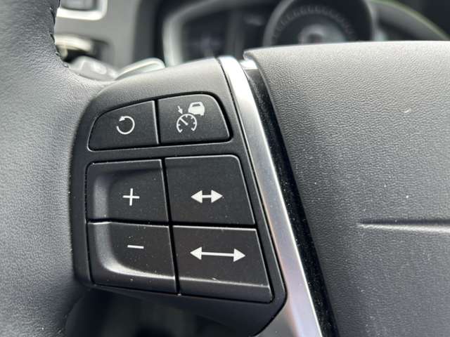 ボルボ Ｖ６０ Ｄ４ ダイナミック エディション ディーゼルターボ H29年 (東北) 99