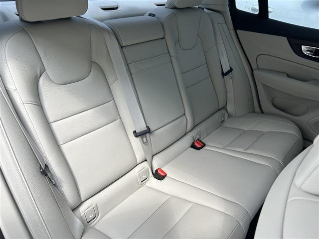 ボルボ Ｓ６０ Ｔ４　モメンタム R2年 (東北) 99