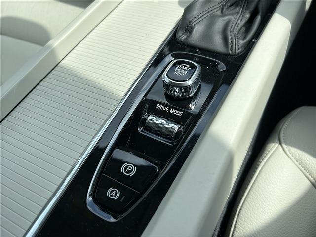 ボルボ Ｓ６０ Ｔ４　モメンタム R2年 (東北) 99