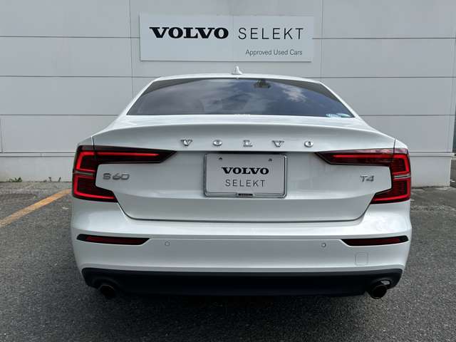 ボルボ Ｓ６０ Ｔ４　モメンタム R2年 (東北) 99