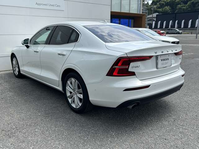 ボルボ Ｓ６０ Ｔ４　モメンタム R2年 (東北) 99