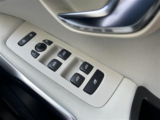 ボルボ Ｖ４０クロスカントリー Ｔ５ ４ＷＤ H26年 (東北) 99