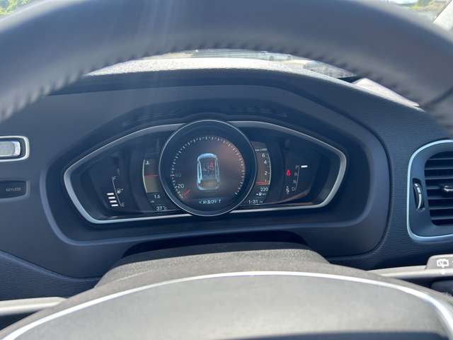 ボルボ Ｖ４０クロスカントリー Ｔ５ ４ＷＤ H26年 (東北) 99