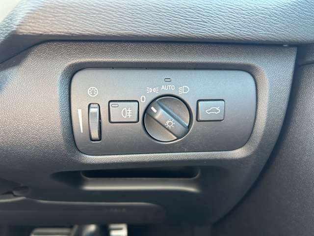 ボルボ Ｖ４０クロスカントリー Ｔ５ ４ＷＤ H26年 (東北) 99