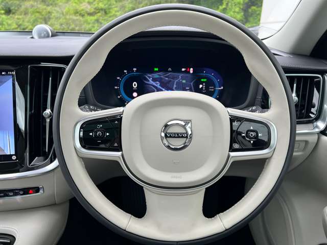 ボルボ Ｖ６０ リチャージ アルティメット Ｔ６ ＡＷＤ プラグイン ハイブリッド ４ＷＤ R6年 (東北) 99