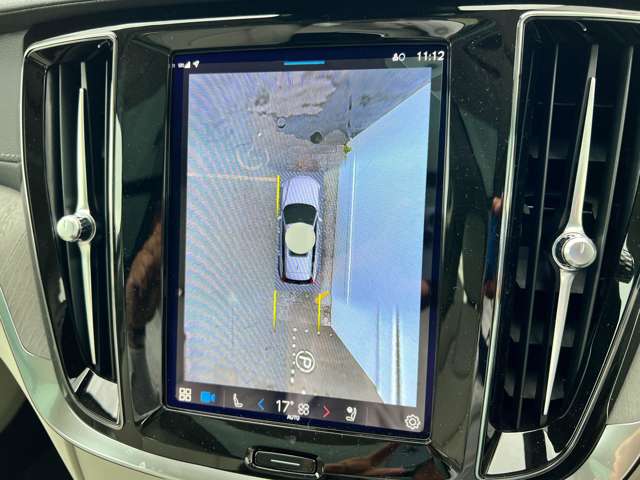 ボルボ Ｖ６０ リチャージ アルティメット Ｔ６ ＡＷＤ プラグイン ハイブリッド ４ＷＤ R6年 (東北) 99