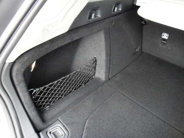 ボルボ Ｖ６０ リチャージ アルティメット Ｔ６ ＡＷＤ プラグイン ハイブリッド ４ＷＤ R6年 (東北) 99