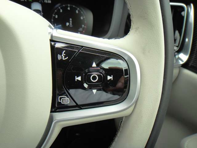 ボルボ Ｖ６０ リチャージ アルティメット Ｔ６ ＡＷＤ プラグイン ハイブリッド ４ＷＤ R6年 (東北) 99