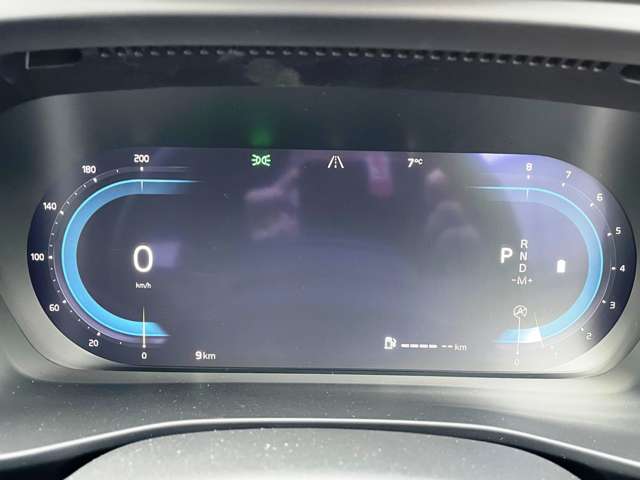 ボルボ ＸＣ４０ アルティメット Ｂ４ ＡＷＤ ダーク エディション ４ＷＤ R6年 (東北) 99