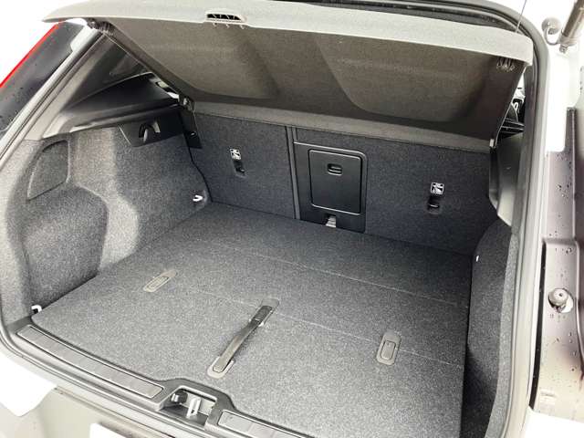 ボルボ ＸＣ４０ アルティメット Ｂ４ ＡＷＤ ダーク エディション ４ＷＤ R6年 (東北) 99