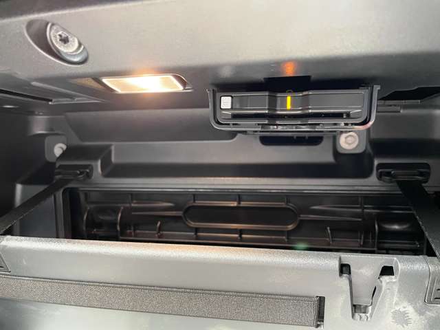 ボルボ ＸＣ４０ アルティメット Ｂ４ ＡＷＤ ダーク エディション ４ＷＤ R6年 (東北) 99