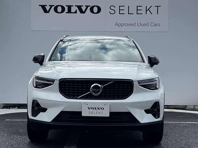 ボルボ ＸＣ４０ アルティメット Ｂ４ ＡＷＤ ダーク エディション ４ＷＤ R6年 (東北) 99