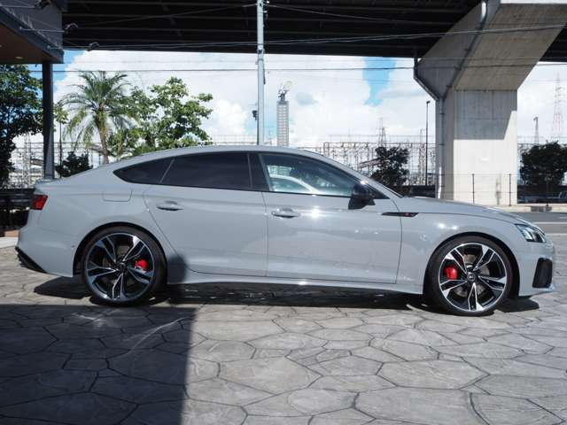 アウディ Ｓ５　スポーツバック ３．０ ４ＷＤ R5年 (近畿) 99