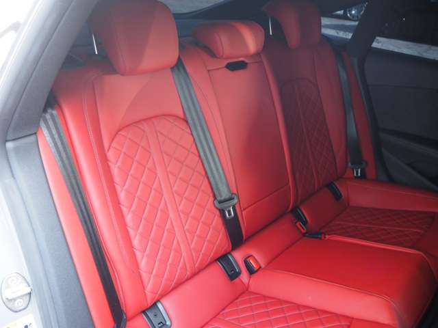 アウディ Ｓ５　スポーツバック ３．０ ４ＷＤ R5年 (近畿) 99