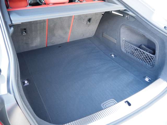 アウディ Ｓ５　スポーツバック ３．０ ４ＷＤ R5年 (近畿) 99