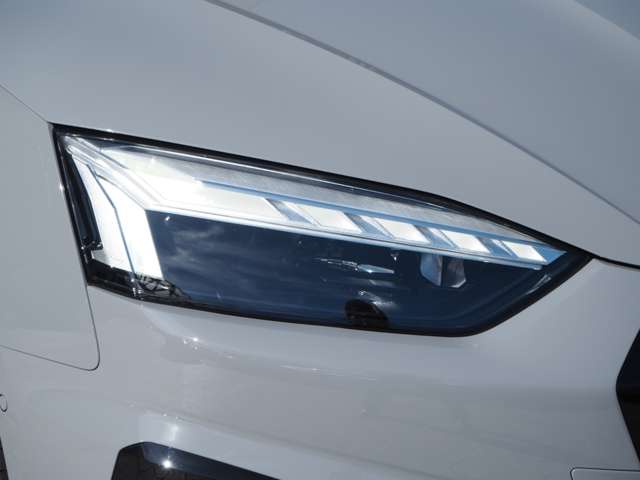 アウディ Ｓ５　スポーツバック ３．０ ４ＷＤ R5年 (近畿) 99