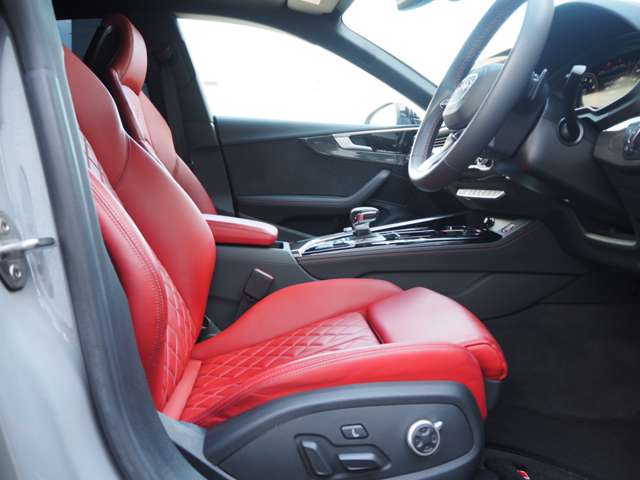 アウディ Ｓ５　スポーツバック ３．０ ４ＷＤ R5年 (近畿) 99