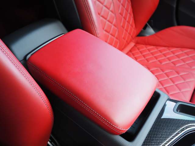 アウディ Ｓ５　スポーツバック ３．０ ４ＷＤ R5年 (近畿) 99