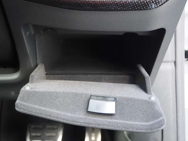 アウディ Ｓ５　スポーツバック ３．０ ４ＷＤ R5年 (近畿) 99