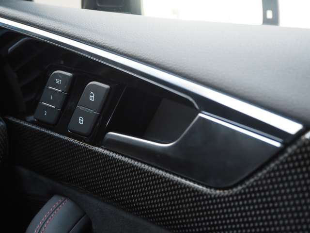 アウディ Ｓ５　スポーツバック ３．０ ４ＷＤ R5年 (近畿) 99