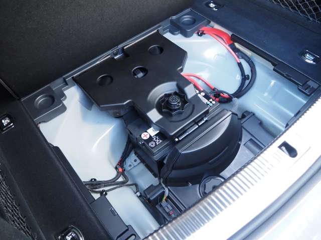 アウディ Ｓ５　スポーツバック ３．０ ４ＷＤ R5年 (近畿) 99