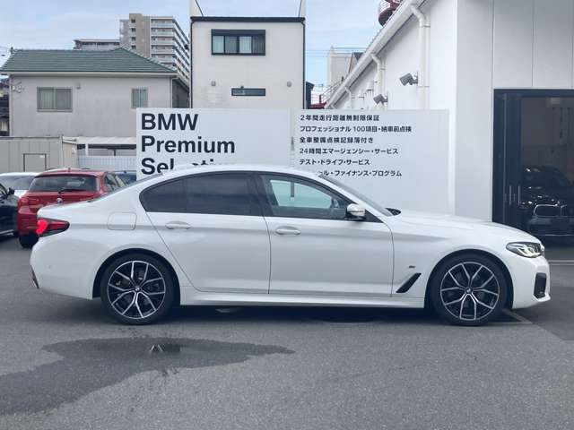 ＢＭＷ ５シリーズ ５２３Ｄ Ｘドライブ Ｍスポーツ ディーゼルターボ ４ＷＤ R3年 (近畿) 99