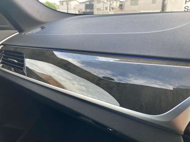 ＢＭＷ ５シリーズ ５２３Ｄ Ｘドライブ Ｍスポーツ ディーゼルターボ ４ＷＤ R3年 (近畿) 99