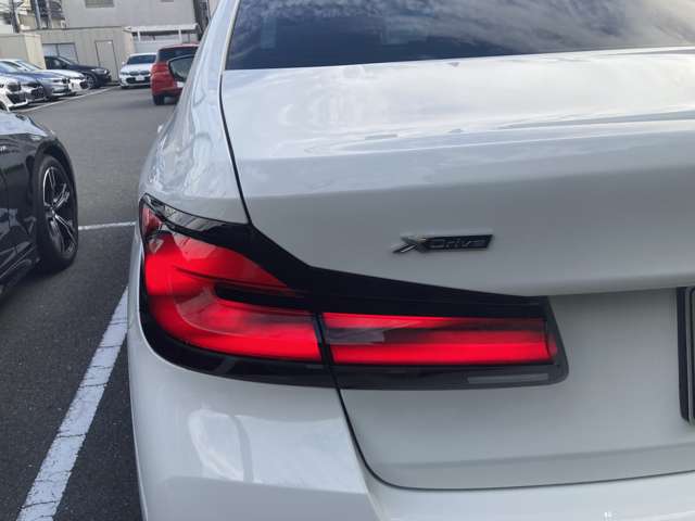 ＢＭＷ ５シリーズ ５２３Ｄ Ｘドライブ Ｍスポーツ ディーゼルターボ ４ＷＤ R3年 (近畿) 99