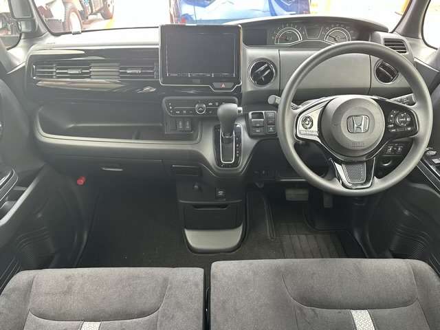 ホンダ Ｎ　ＢＯＸ カスタム ６６０ Ｌ R4年 (東海) 99