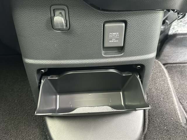 ホンダ Ｎ　ＢＯＸ カスタム ６６０ Ｌ R4年 (東海) 99