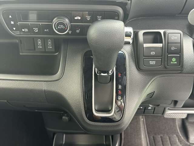 ホンダ Ｎ　ＢＯＸ カスタム ６６０ Ｌ R4年 (東海) 99