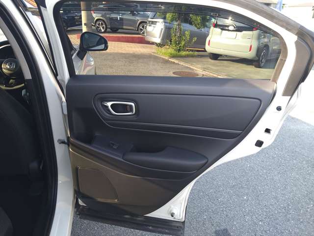 ホンダ ヴェゼル １．５ Ｇ R3年 (九州・沖縄) 99