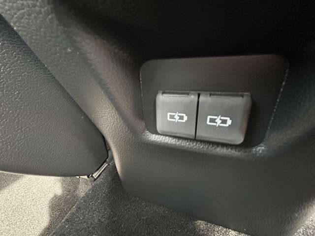 トヨタ ＲＡＶ４ ２．５ ハイブリッド アドベンチャー オフロード パッケージＩＩ Ｅ－ＦＯＵＲ ４ＷＤ R6年 (九州・沖縄) 99