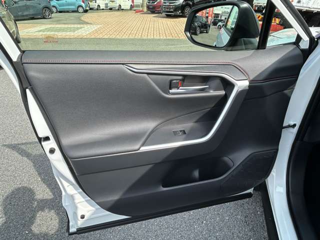 トヨタ ＲＡＶ４ ２．５ ハイブリッド アドベンチャー オフロード パッケージＩＩ Ｅ－ＦＯＵＲ ４ＷＤ R6年 (九州・沖縄) 99