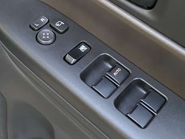 スズキ スペーシア ６６０ ハイブリッド Ｘ R5年 (九州・沖縄) 99