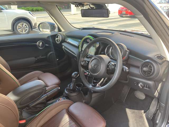 ミニ ミニ クーパーＤ ３ドア ６０イヤーズ エディション R2年 (近畿) 99