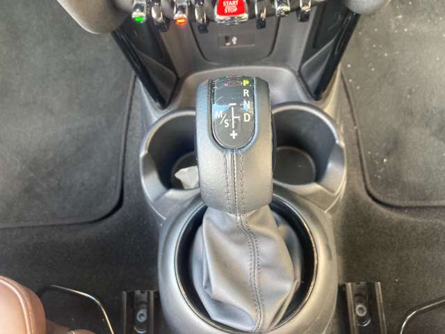 ミニ ミニ クーパーＤ ３ドア ６０イヤーズ エディション R2年 (近畿) 99