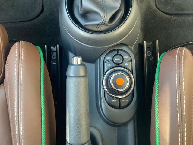 ミニ ミニ クーパーＤ ３ドア ６０イヤーズ エディション R2年 (近畿) 99