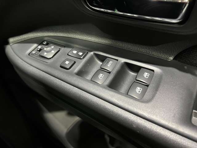 三菱 アウトランダー ２．４ ２４Ｇ ４ＷＤ H30年 (北海道) 99