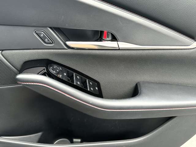 マツダ ＣＸ−３０ １．８ ＸＤ ブラックトーンエディション ディーゼルターボ ４ＷＤ R4年 (関東) 99