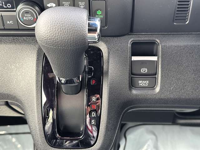 ホンダ Ｎ　ＢＯＸ カスタム ６６０ ターボ R6年 (関東) 99