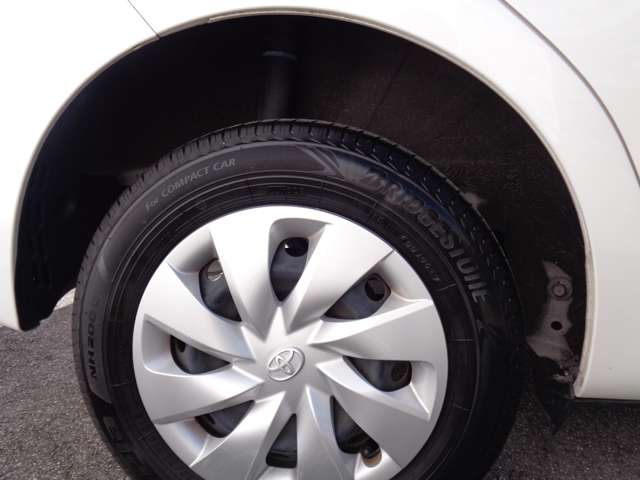 トヨタ ヴィッツ １．３ Ｆ ４ＷＤ H29年 () 99