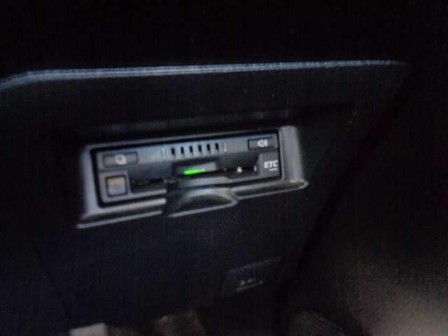 トヨタ ヴィッツ １．３ Ｆ ４ＷＤ H29年 () 99