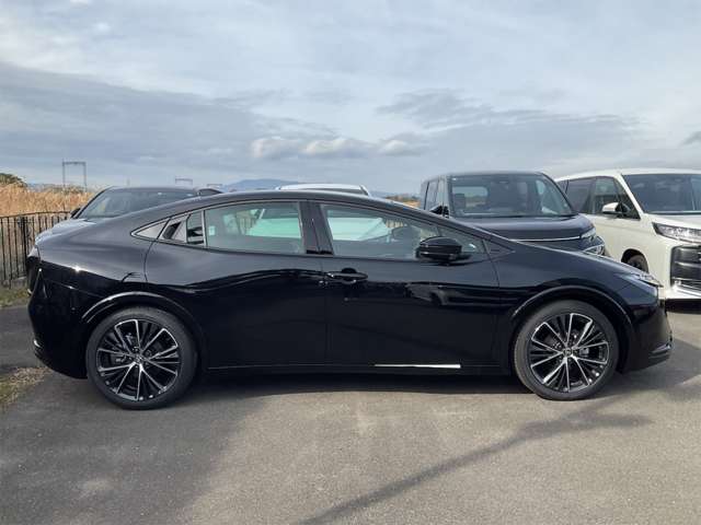 トヨタ プリウス ２．０ Ｚ R6年 (近畿) 99