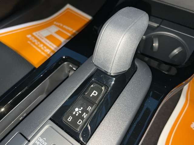 トヨタ プリウス ２．０ Ｚ R6年 (近畿) 99