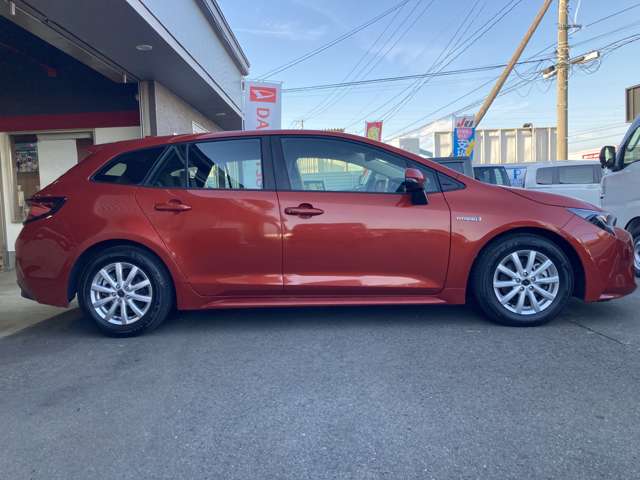 トヨタ カローラ　ツーリング　ハイブリッド １．８ ハイブリッド Ｇ－Ｘ Ｅ－ＦＯＵＲ ４ＷＤ R1年 (東北) 99