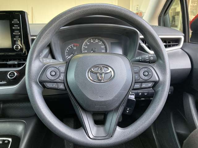 トヨタ カローラ　ツーリング　ハイブリッド １．８ ハイブリッド Ｇ－Ｘ Ｅ－ＦＯＵＲ ４ＷＤ R1年 (東北) 99