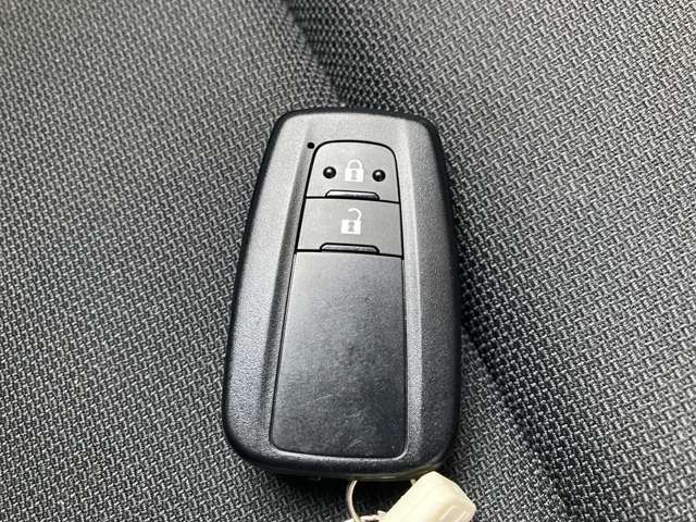 トヨタ カローラ　ツーリング　ハイブリッド １．８ ハイブリッド Ｇ－Ｘ Ｅ－ＦＯＵＲ ４ＷＤ R1年 (東北) 99